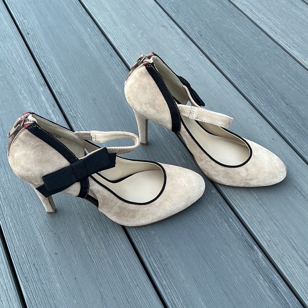 Womens Nine West Heels - 8.5M - Picture 4 of 7